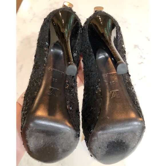 Louis Vuitton Black Sequin Oh Really Lock Pumps 38 - Picture 13 of 15